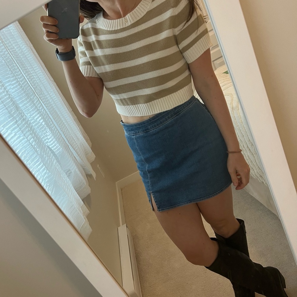 Knit striped crop sweater